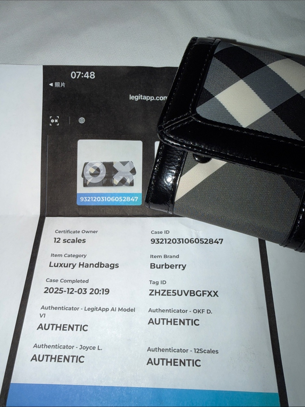 Burberry Beat Check Penrose Continental Wallet - Picture 11 of 14